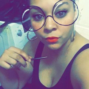 Meet your Posher, La laura